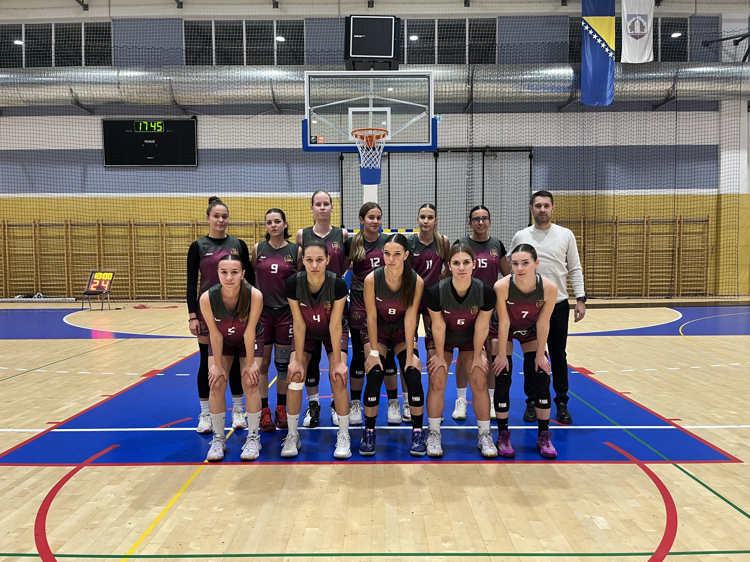 Seniorska ekipa KK STARTz prije utakmice protiv G-STARS Gračanica u A1 Ligi FBiH